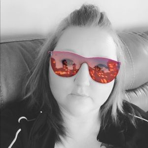 Meet your Posher, Sherry